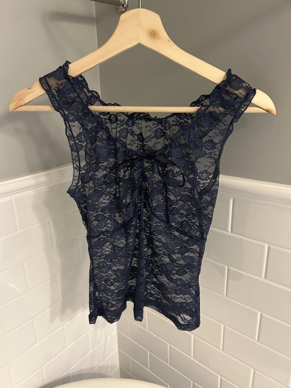 Brandy Melville Lace Navy Top - Picture 3 of 4